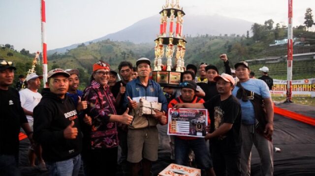 Bupati Temanggung Agus Gondrong dorong lomba marpati kolong di di Lapak Mantul Garudayaksa yang berada di Dusun Ngempon, Desa Pagersari, Kecamatan Tlogomulyo jadi event tahunan.