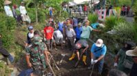 IMG-20260125-WA0000 Bupati Temanggung Agus Setyawan menegaskan kelancaran irigasi sebagai fondasi ketahanan pangan. Ia menilai swasembada pangan tak akan optimal bila saluran air petani tersumbat sedimentasi.