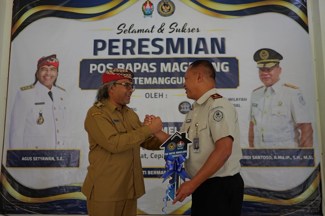 Pemerintah Kabupaten Temanggung menyerahkan pemanfaatan eks kantor (Badan Narkotika Nasional (BNN) untuk operasioal Pos Balai Pemasyarakatan (Bapas) Magelang.