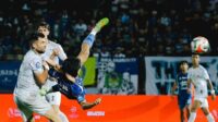 gol-salto-m-iqbal-ke-gawang-madura-united-1779025809406_169
