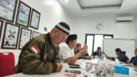 konsultasi-serikat-warga-saat-mengadukan-transparansi-dana-keistimewaan-danais-ke-ombudsman-republik-indonesia-ori-diy-kemarin-118-fahmi-fahrizaradar-jogja-KoS6x